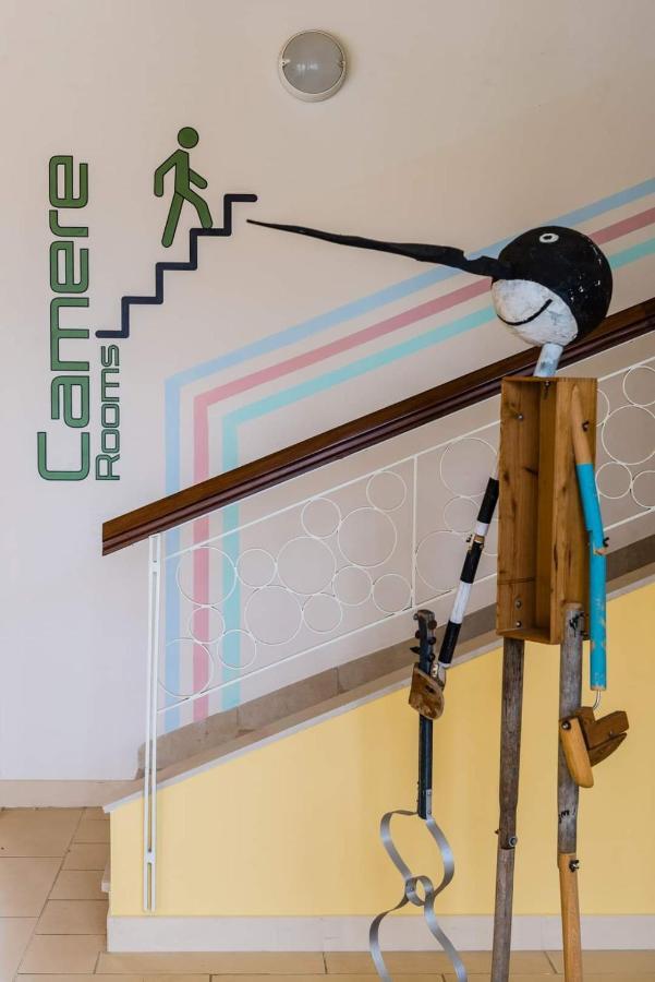 Eliopoli Beach Hostel & Restaurant Tirrenia Buitenkant foto